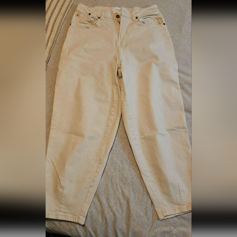Women's Cream Barrel Ankle Jeans